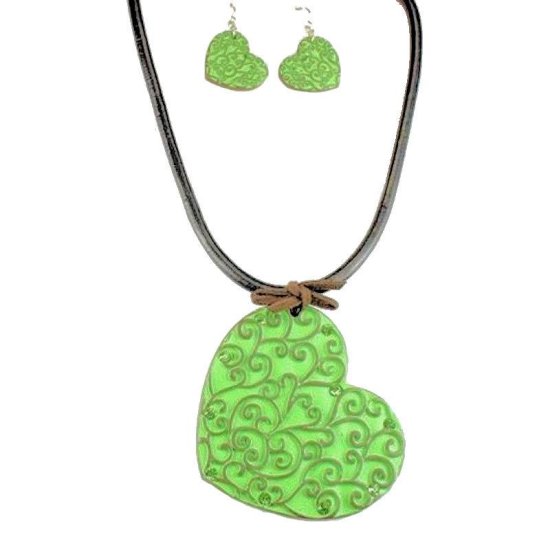 Jewelry Set Green Heart and Matching Earrings