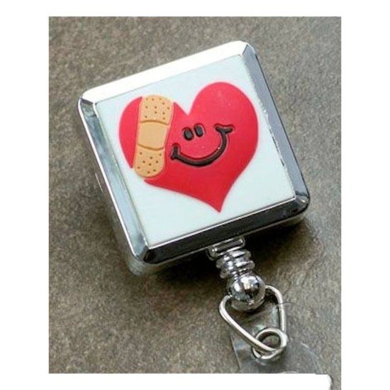 Badge Holder Metal Mended Heart - Click Image to Close