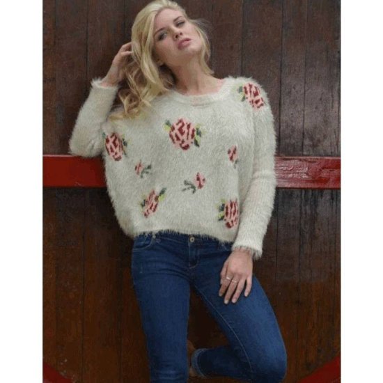 Sweater Vintage Vixen Luxuriously Soft with Rose Designs - Click Image to Close