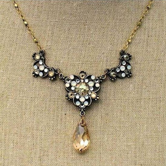 Pendant Necklace Elegant Opal and Champagne Dangle - Click Image to Close
