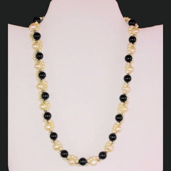 Beaded Necklace Black Onyx Gemstones and Genuine Pearls - Click Image to Close