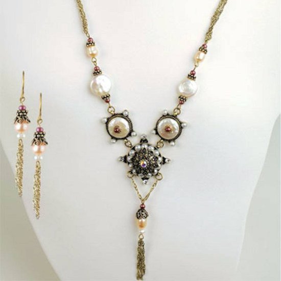 Jewelry Set Victorian Elegance Necklace and Earrings - Click Image to Close