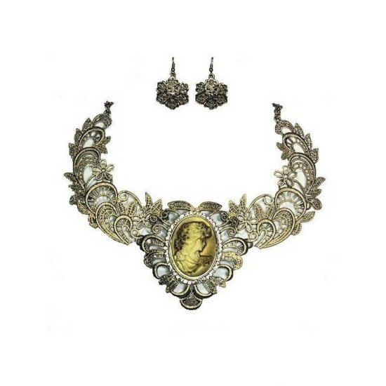 Jewelry Set Victorian Lace Necklace and Earrings - Click Image to Close